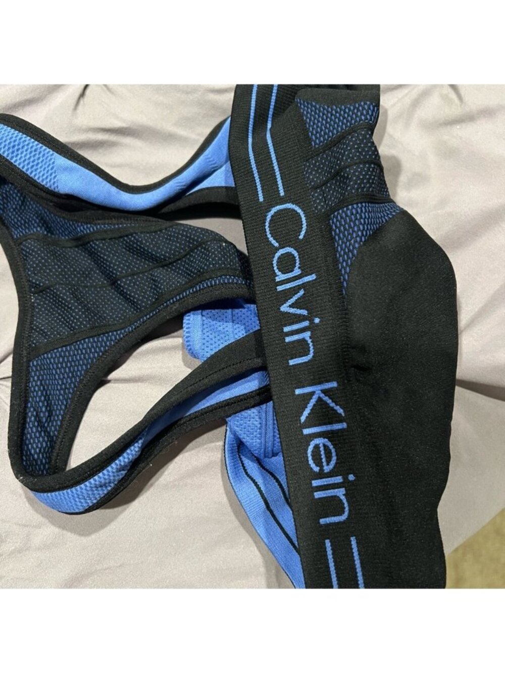Calvin Klein Performance Reversible Racerback Sports Bra Size Small - Picture 3 of 3